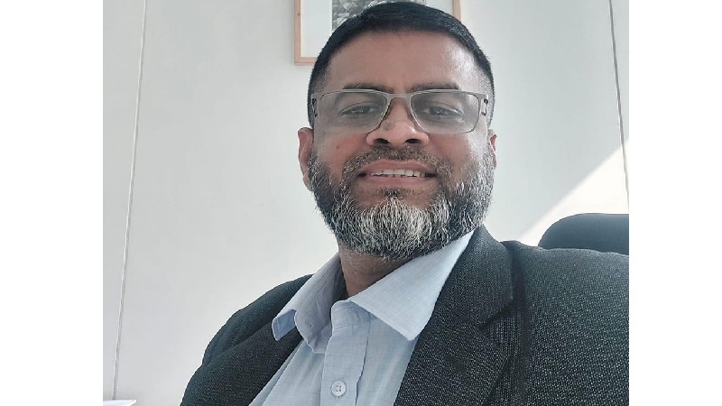 মোঃ  ম নি র  হো সে ন 